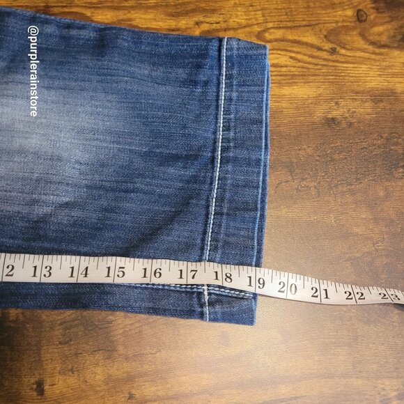 Maurices Bermuda Shorts Size 4 Low Rise Thick Stitch Medium Dark Wash Stretch - Picture 9 of 12